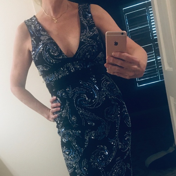 Aidan Mattox ! Fabulous Navy jeweled dress. Fun and Elegant. - Picture 6 of 7